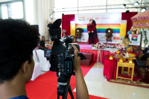 Video Production Camera social network live recording on Stage event which has interview session of contest, performance, concert or business seminar.  World Class Stage and ob switch team